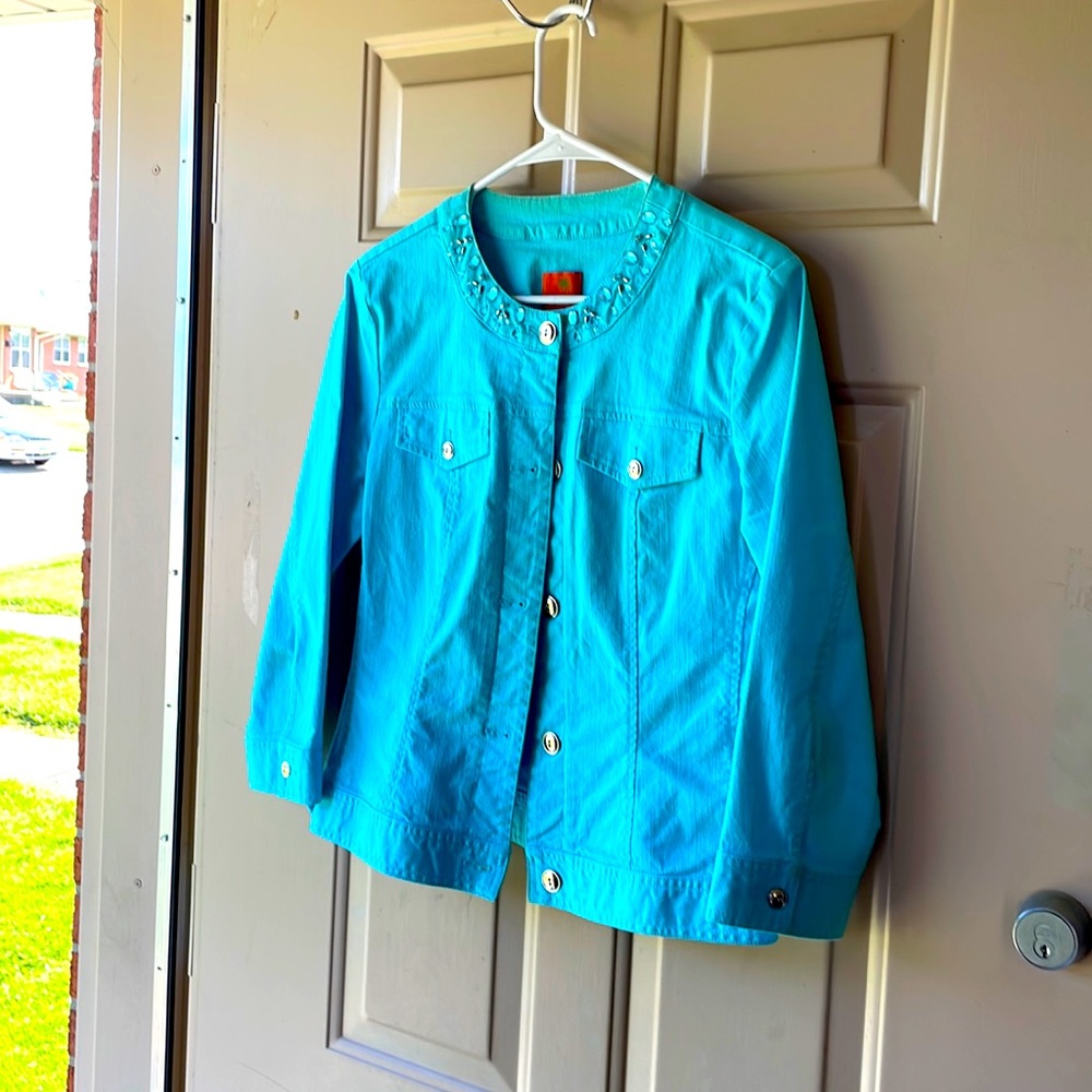 Jacket by hearts of palm beautiful details